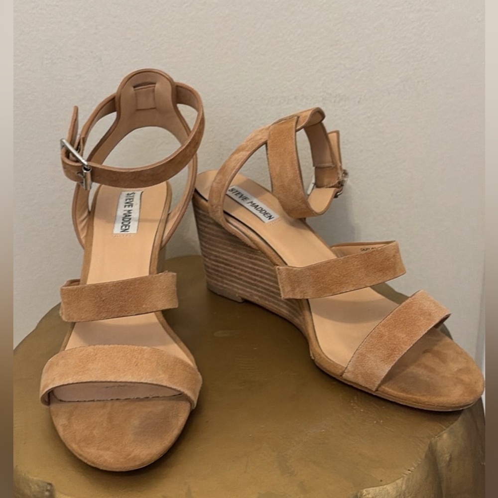 Steve Madden suede wedges